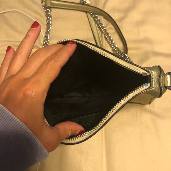 Rebecca minkoff golden mini mac worn twice. - Picture 4 of 5